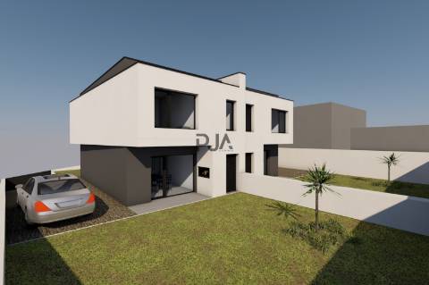 Moradia T3 Geminada em Mangualde