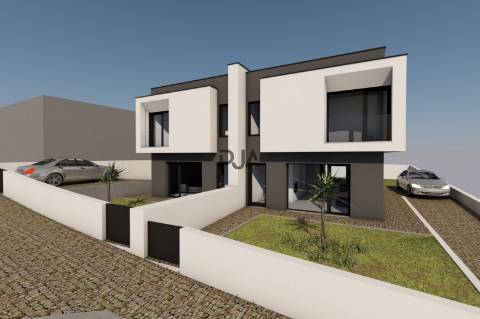 Moradia T3 Geminada em Mangualde