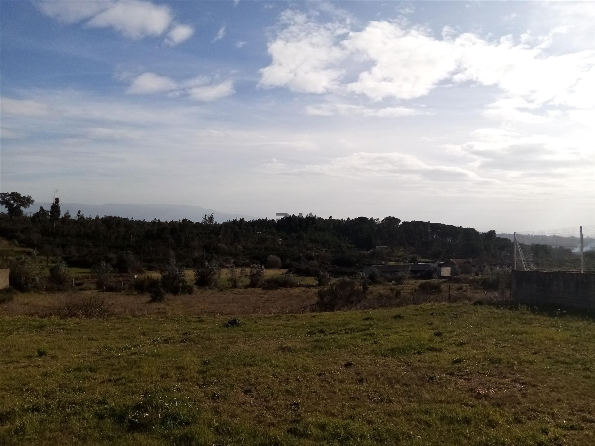 Lote de terreno para construção em Gandufe