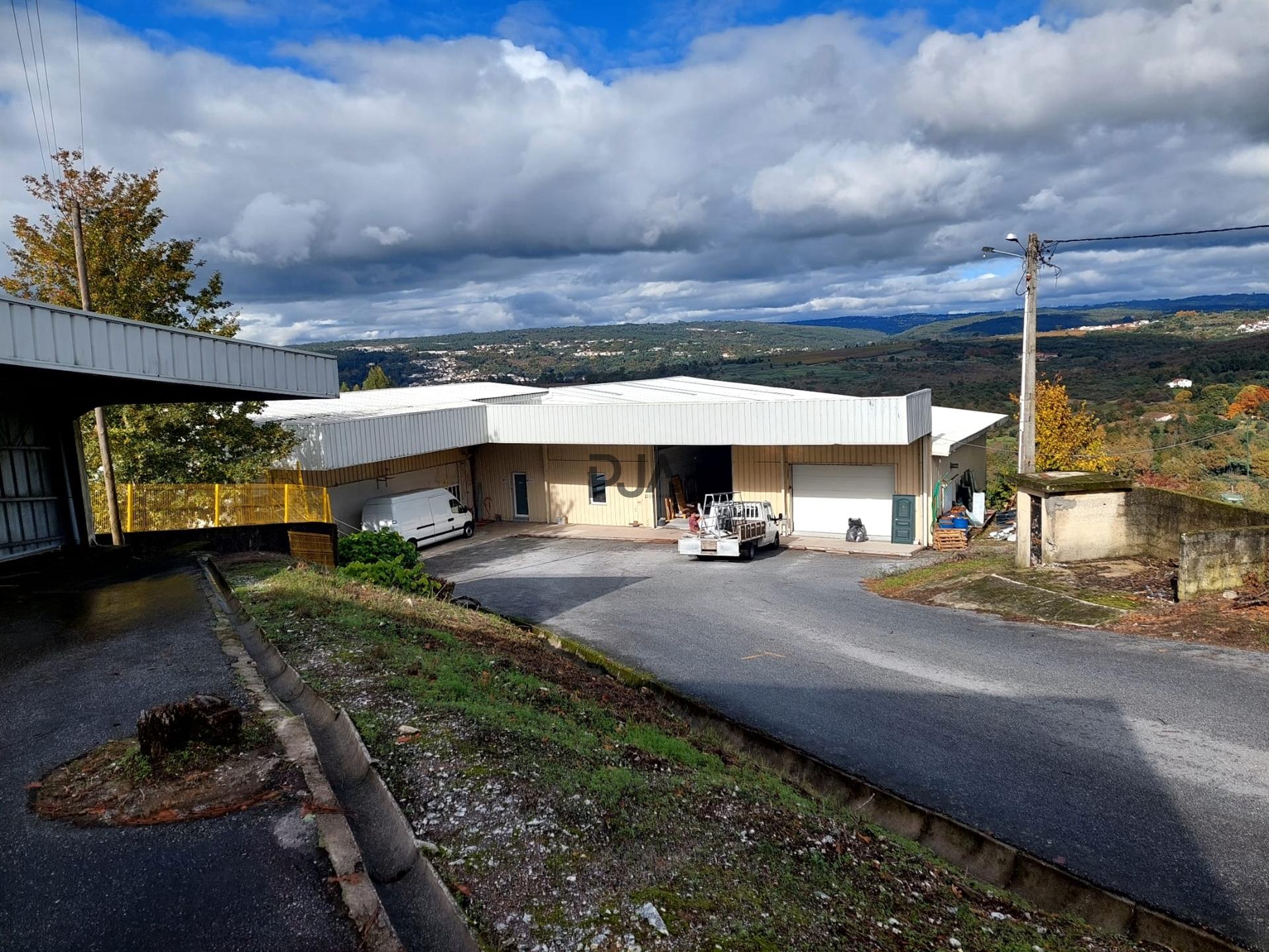 Pavilhão em Fagilde