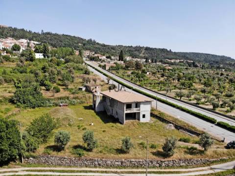 Moradia T3 Isolada em construção
