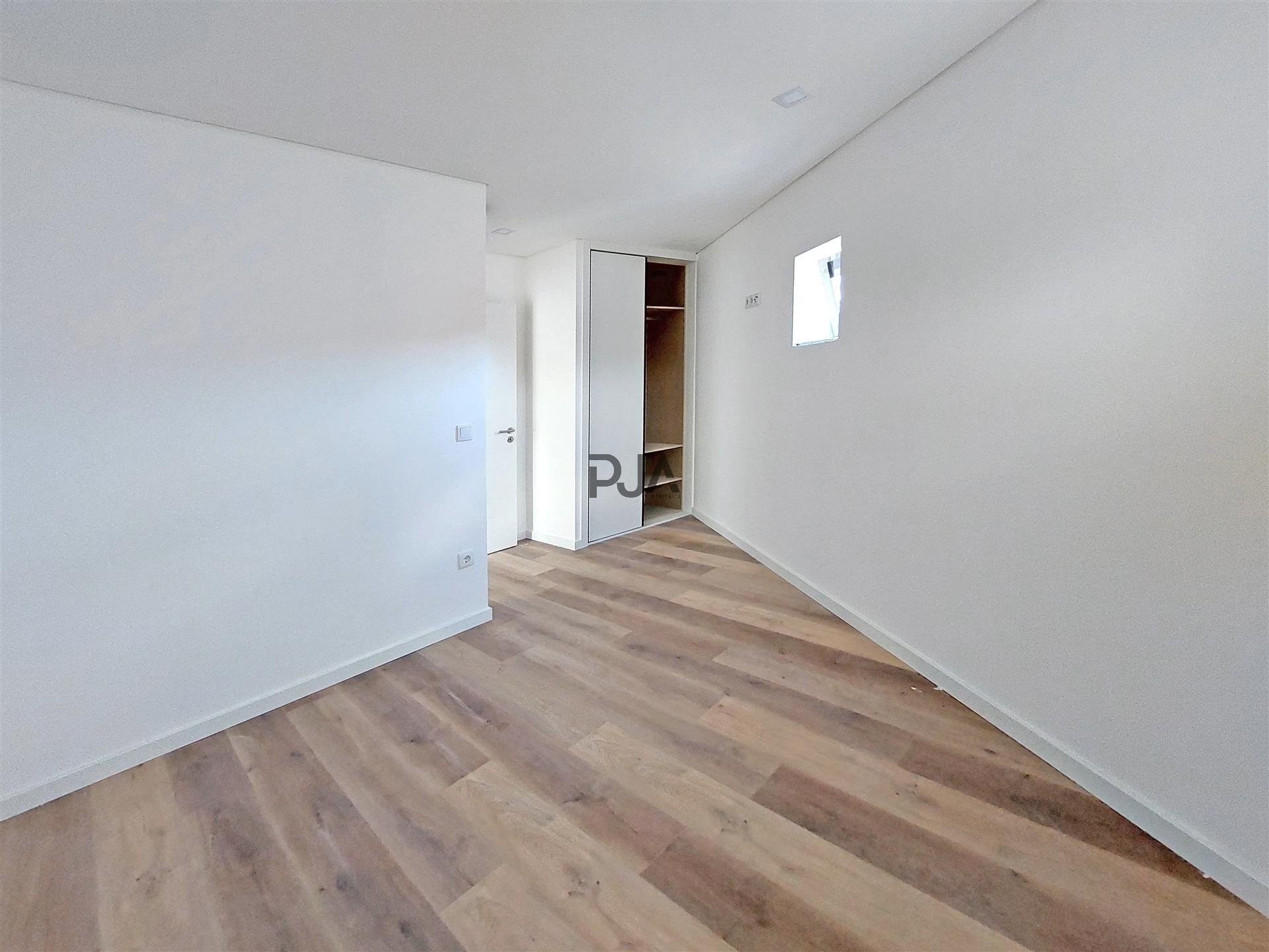 Apartamento T1 com Terraço em Tondela