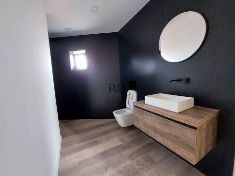 Apartamento T1 com Terraço em Tondela