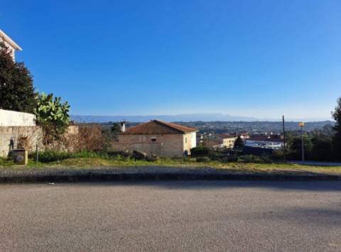Lote de terreno para construção em Cubos, Mangualde