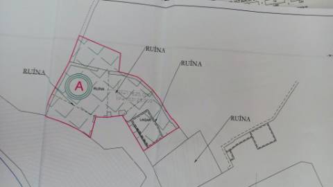 Ruína em Granito em Oliveira de Barreiros, Viseu