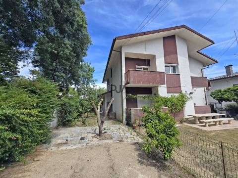 Apartamento T4 em Viso, Viseu