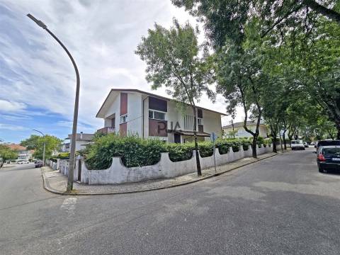 Apartamento T4 em Viso, Viseu