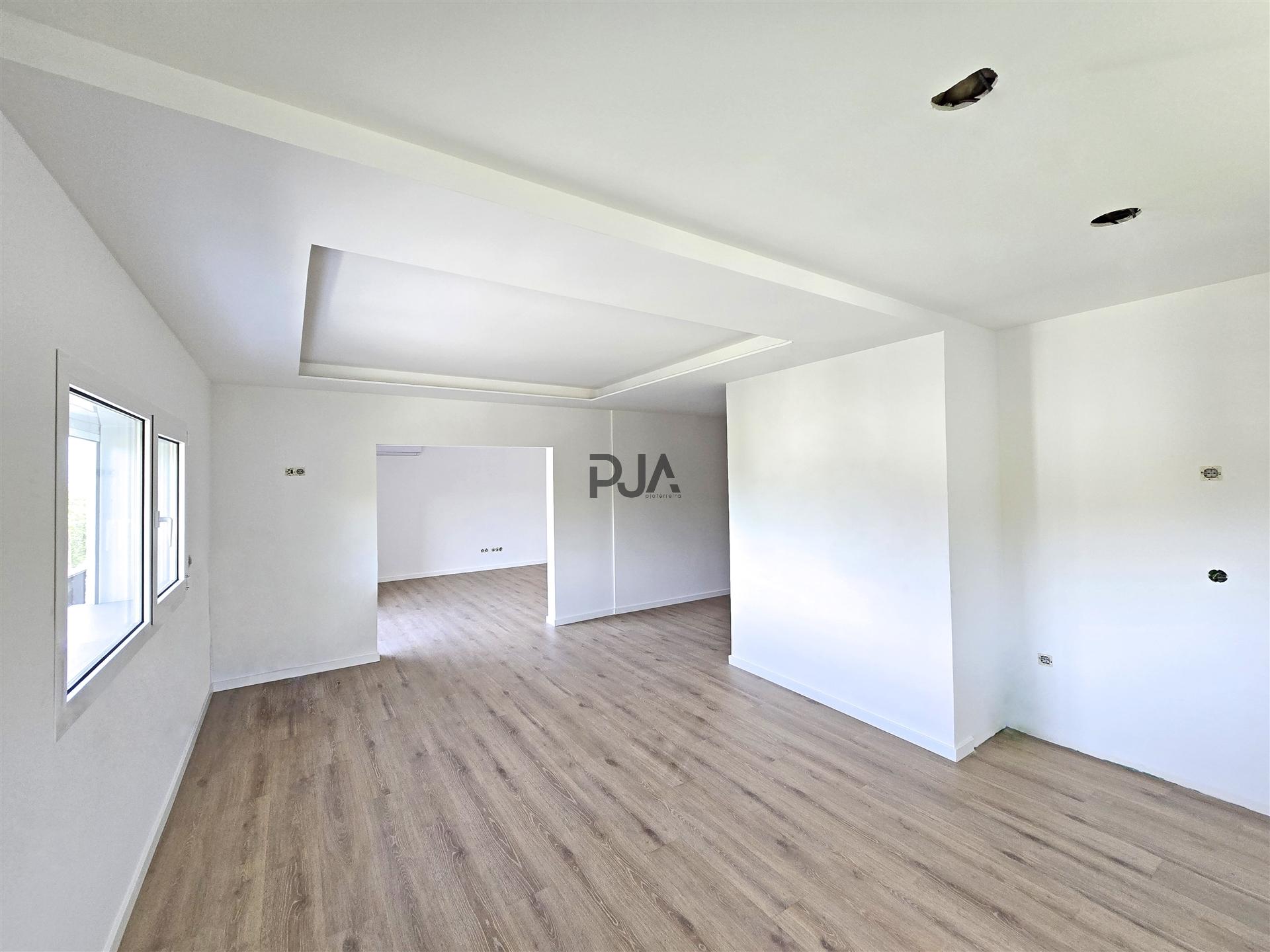 Apartamento T4 em Viso, Viseu