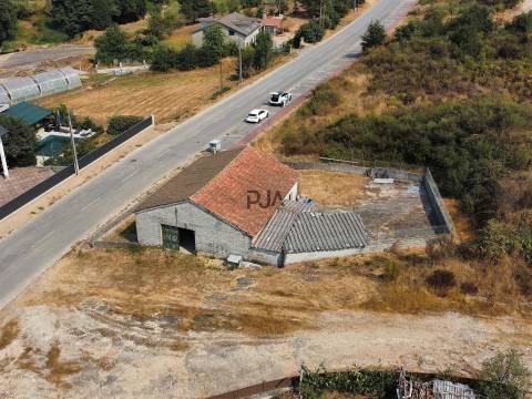 Moradia em Nogueira de Cima, Cepões, Viseu