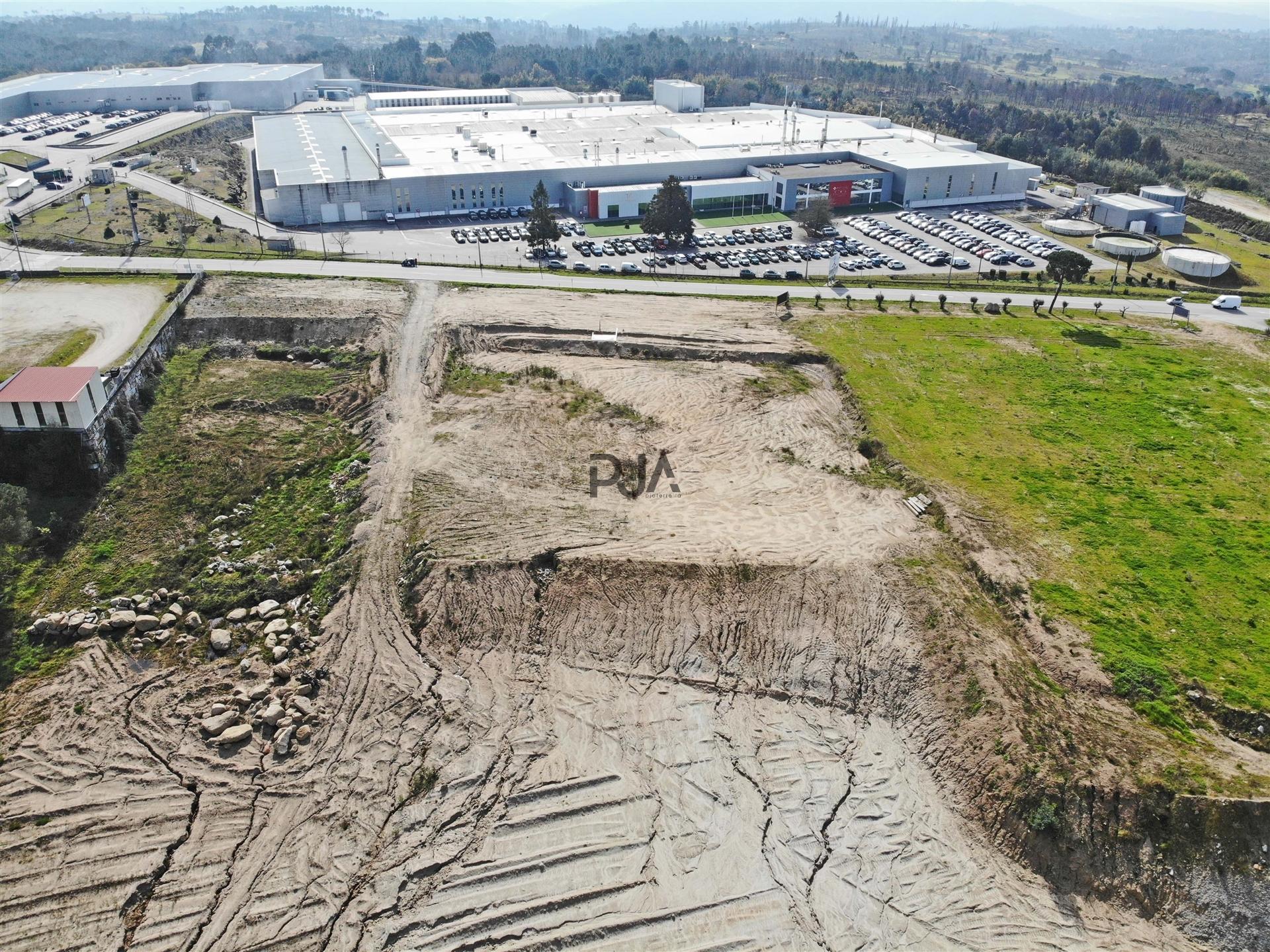 Terreno para arrendar em Nelas