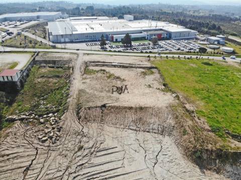Terreno para arrendar em Nelas