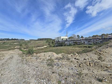 Terreno para arrendar em Nelas