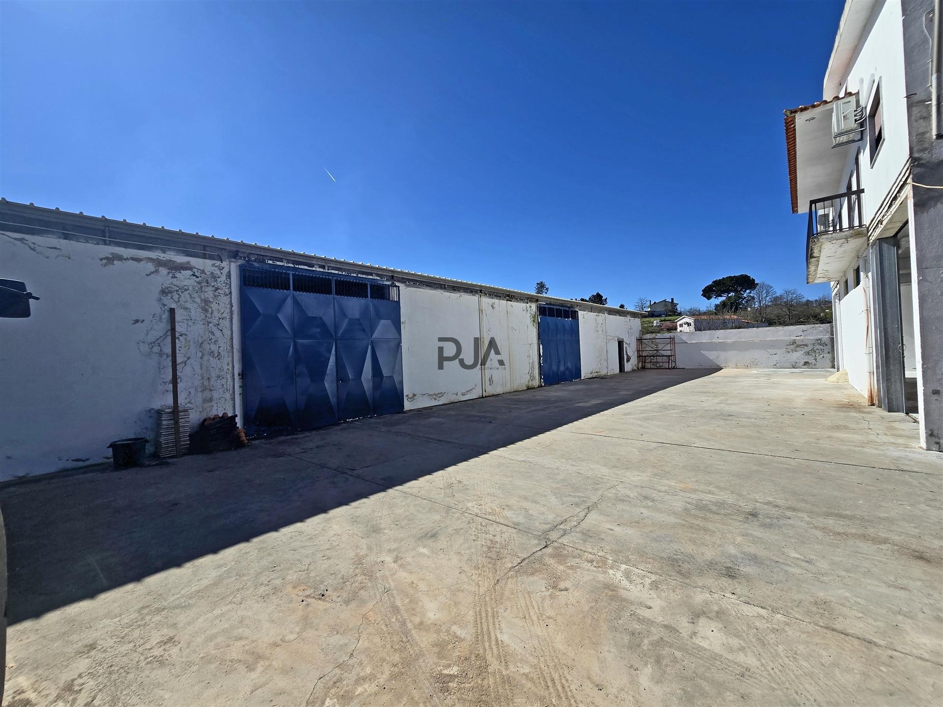 Arrumos/armazém para venda em Mangualde