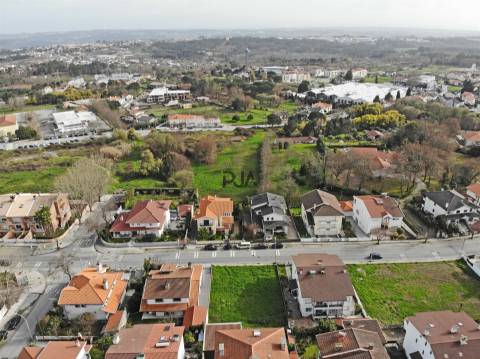 Lote de terreno para construção em Viso, Viseu