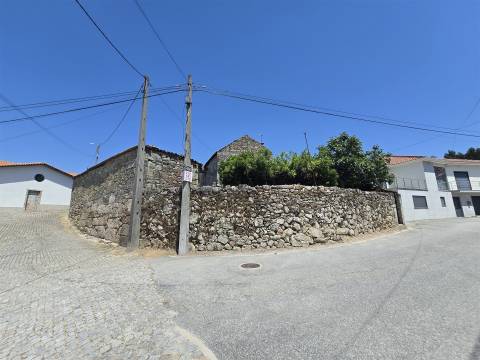 Moradia Rústica T4 em Pedra em Fagilde, Mangualde