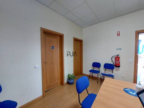 Espaços de Coworking para arrendamento em Nelas