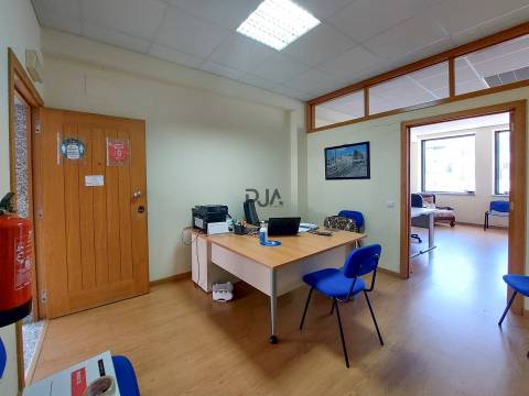 Espaços de Coworking para arrendamento em Nelas