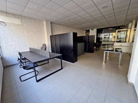 Espaços de Coworking para arrendamento  em Viseu