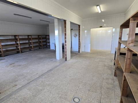 Espaço de escritório para arrendar em Fagilde, Mangualde