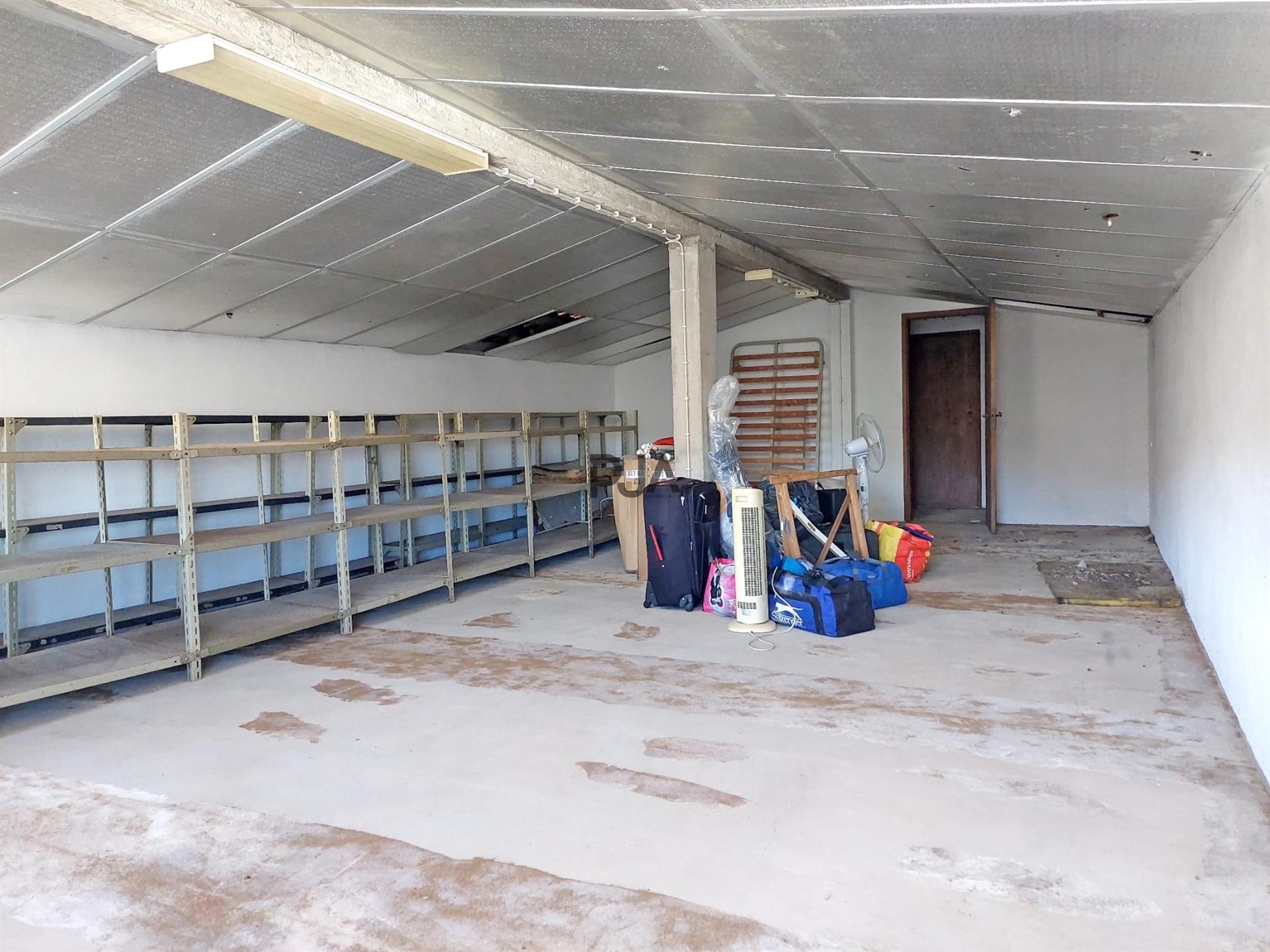 Sótão / Arrecadação para Arrendar em Mangualde