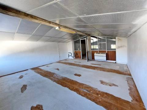 Sótão / Arrecadação para Arrendar em Mangualde