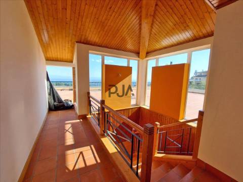 Edifício com viabilidade para 5 apartamentos em Santiago de Besteiros, Tondela