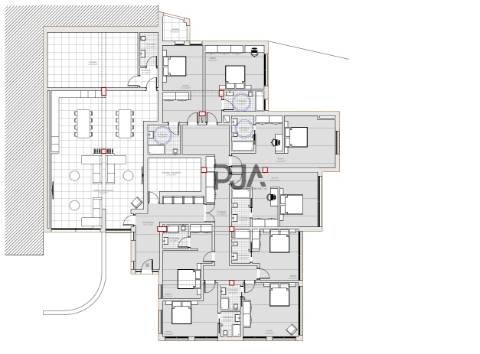 Edifício com viabilidade para 5 apartamentos em Santiago de Besteiros, Tondela