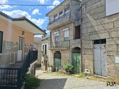 Moradia T4 em Tibalde, Mangualde