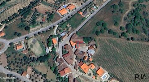 Moradia T4 em Tibalde, Mangualde