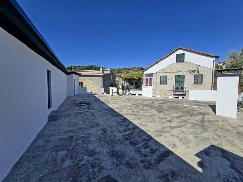 Moradia T5 em Seixas, Oliveira do Hospital