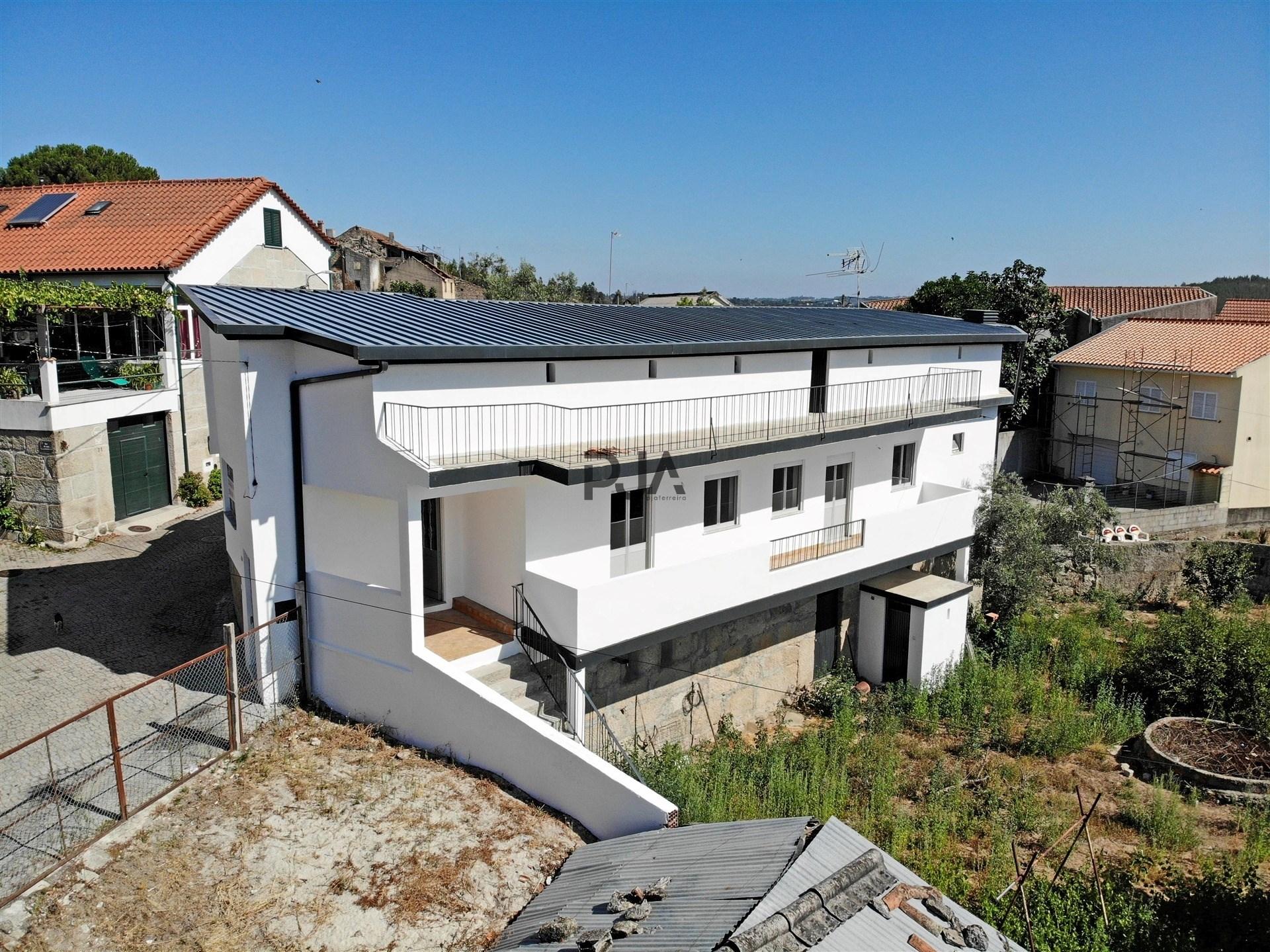 Moradia T5 em Seixas, Oliveira do Hospital