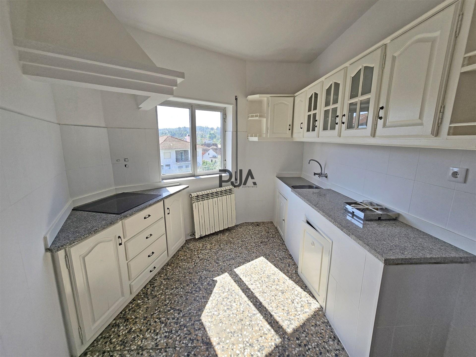Moradia T5 em Seixas, Oliveira do Hospital