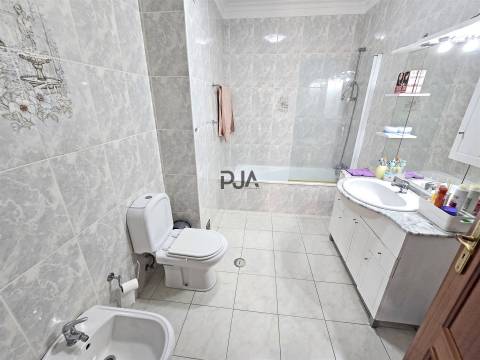 Apartamento T3 com Garagem em Mangualde