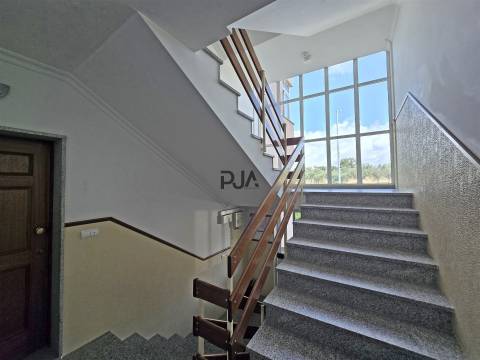 Apartamento T3 com Garagem em Mangualde