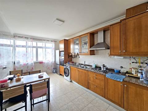 Apartamento T3 com Garagem em Mangualde