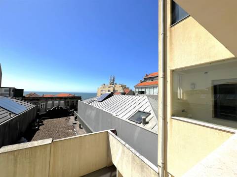 T4 na Foz Velha com vista mar junto à praia