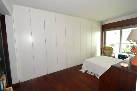 T4 1ª linha de mar em matosinhos