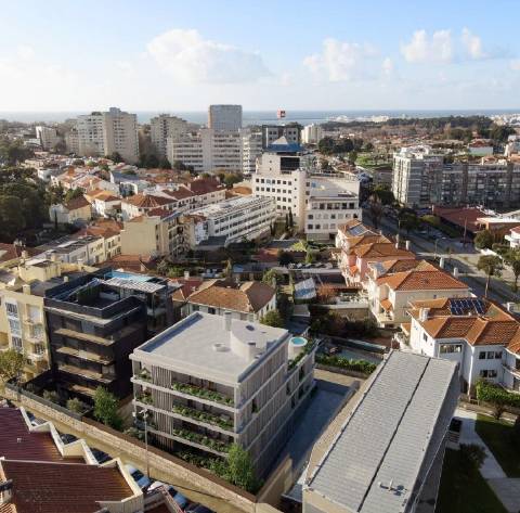 T4 duplex c/ terraço à Marechal Gomes da Costa