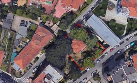 T4 duplex c/ terraço à Marechal Gomes da Costa