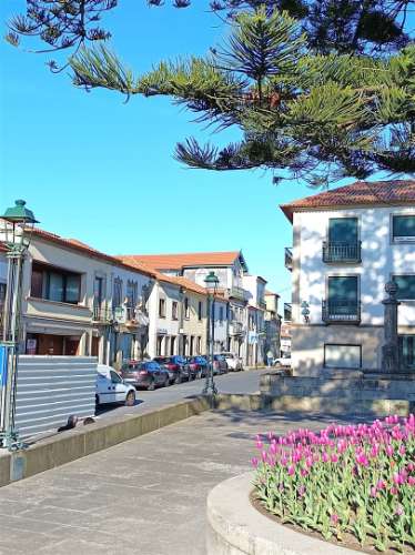 Moradia T6 para remodelar em Vila de Conde