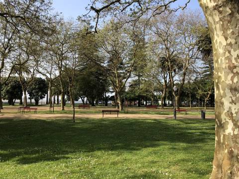Andar Moradia T2 c/ jardim ao Parque da Cidade