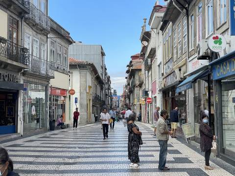 Moradia T3 c/ jardim no Bairro António Aroso - Porto