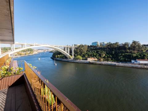 T3 na primeira linha do rio Douro