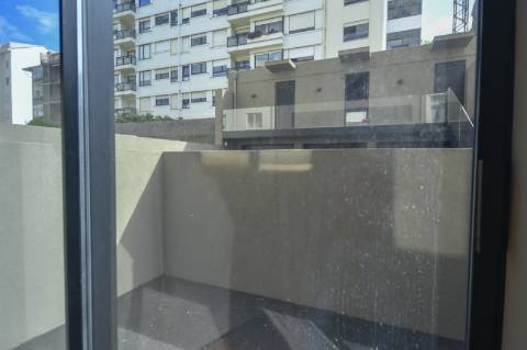 T1 c/ varanda na Av. Brasil na Foz do Douro