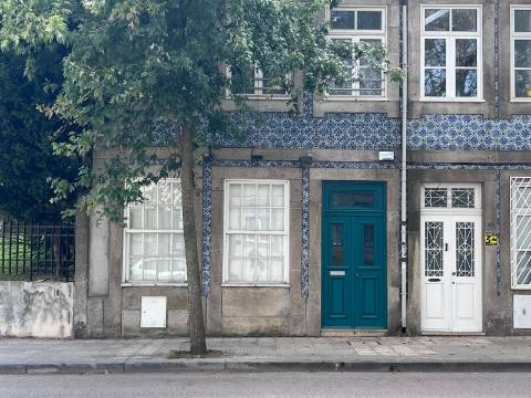 Moradia p/ venda com Jardim e Pátio Exterior | Campo Alegre, Porto