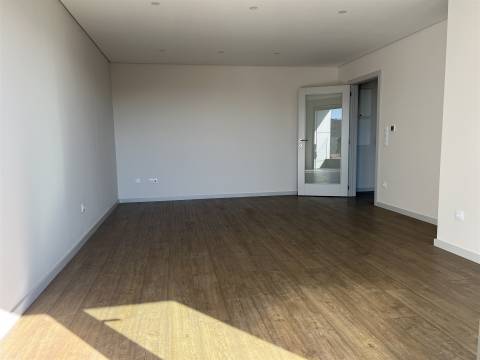 T3 novo junto à Rotunda da Boavista