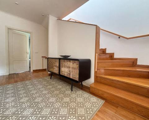 Moradia T5 com jardim e vista mar | Pinhais da Foz