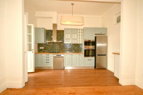 Moradia T3 com jardim + espaço independente de 70 m² |junto à Marechal Gomes da Costa