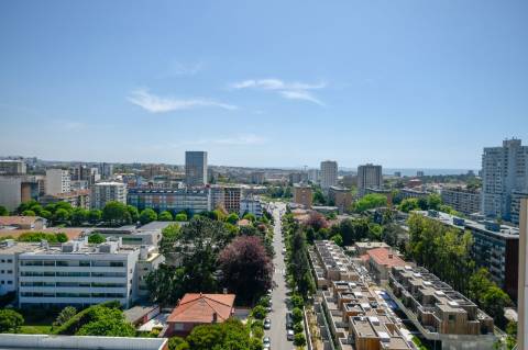 Penthouse T5 com terraço | Piscina e vistas abertas | Boavista