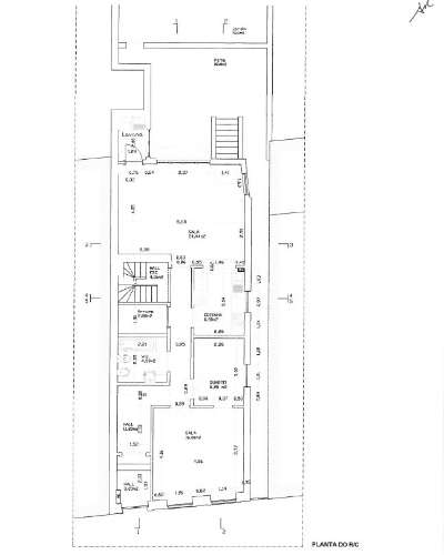 Moradia na Foz com jardim p/ reabilitar c/ projeto aprovado para T5